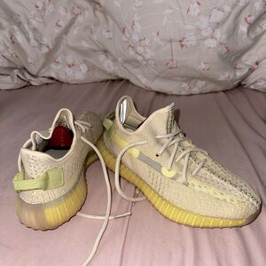 2022 Yeezy Boost 350 V2 'Flax'